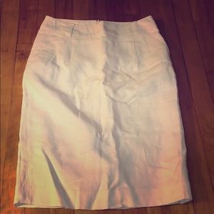 Banana Republic Cream Color Pencil ✏️ Skirt